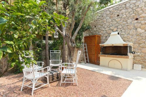 The Great Gatsby 6br Villa Overlooking Spetses Old Town
