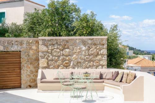 Villa Maison Suisse With Sea View In Spetses Town