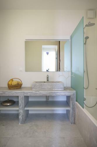 Villa Maison Suisse With Sea View In Spetses Town