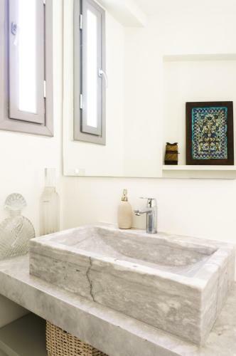 Villa Maison Suisse With Sea View In Spetses Town