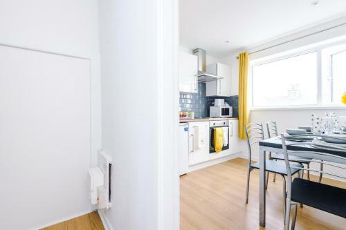Empire Fleetwood Apartments - Windsor Terrace