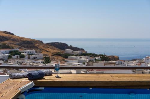 Apartamento Oikos Lindos Suites Artemis