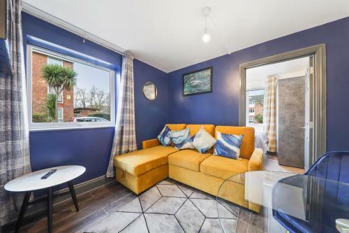 Apartamento The Exquisite Harrow Gem -parking