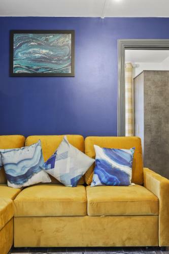 Apartamento The Exquisite Harrow Gem -parking