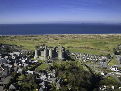Harlech 4 - Gwern