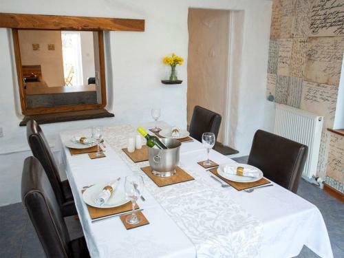Balloan Farm Cottage