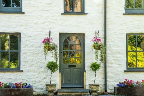 White Mill - 4 Bedroom Holiday Home - Lampeter Velfrey - Narberth