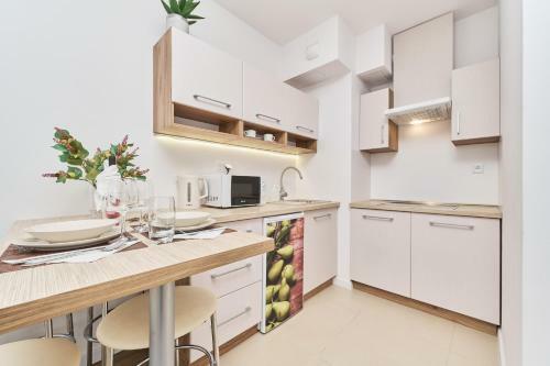 Apartments Krakowska 39 Wroc?aw By Renters