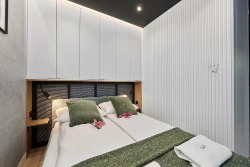 Lux Apartment Browary Wroc?awskie By Renters
