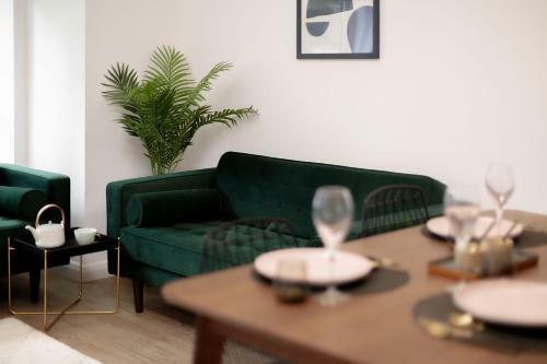 Ideal Home At Moseley Gardens In Fallowfield