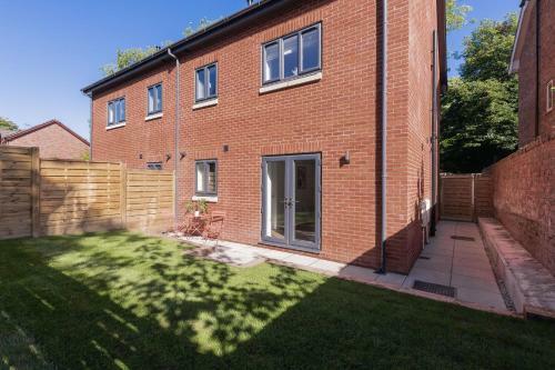 Ideal Home At Moseley Gardens In Fallowfield