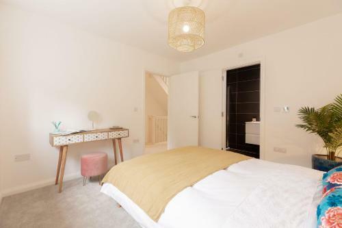Ideal Home At Moseley Gardens In Fallowfield