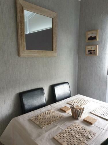 Cosy West Wales Holiday Lodge