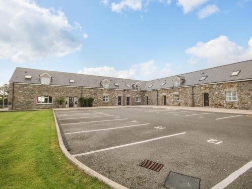 16 Cefn Cwmwd Cottages