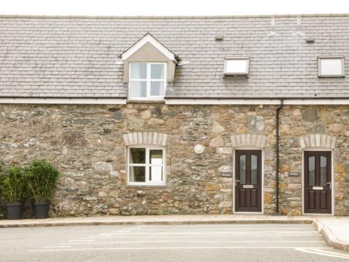16 Cefn Cwmwd Cottages
