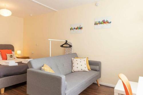 Apartamento Newly Refurbished Studio In Leafy Chorlton Suburbs