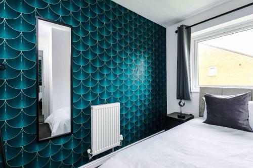 5 Bedroom House Manchester Hosted By Mcr Dens
