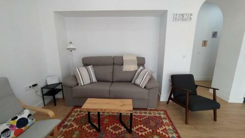 Iulia Em�rita Casa