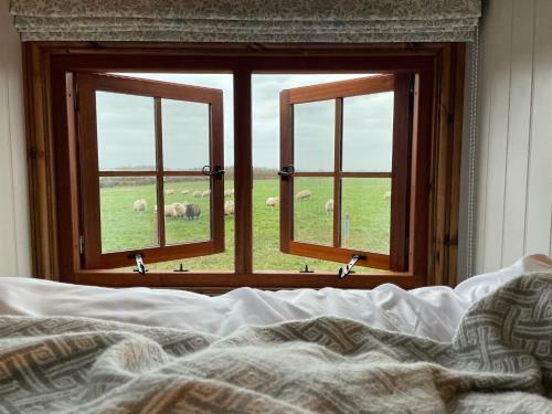 The Shepherds Retreat - Luxury Shepherds Hut