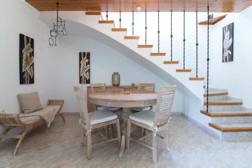 Spacious 3-bedroom Villa With Private Pool In Benigembla, Spain.