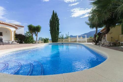 Spacious 3-bedroom Villa With Private Pool In Benigembla, Spain.