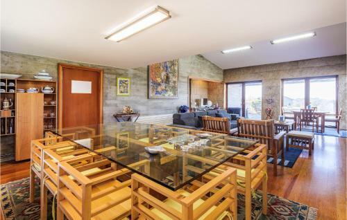 Nice Home In Noalla With Wifi And 3 Bedrooms