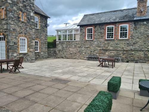 Rowan Cottage In Rhayader Over Looking The Red Kite Feeding Centre