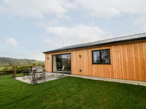 Ingleborough Lodge