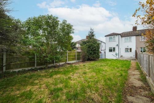 Apartamento Attractive And Spacious 3 Bed House In Grays Lakeside