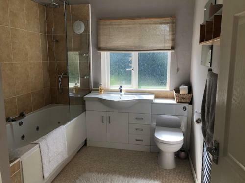 Comfortable House In Warwick