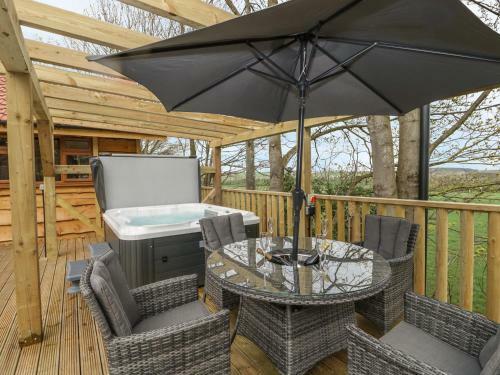 Oak Lodge