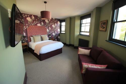 Hotel Westow House