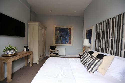 Hotel The Crown And Sceptre