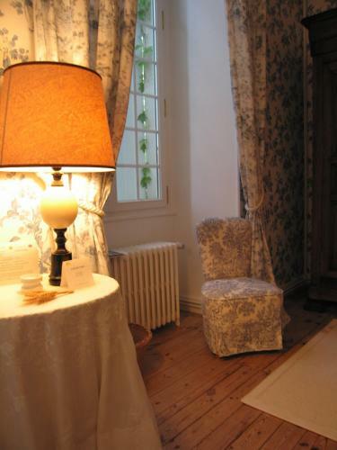 Bed & Breakfast Logis De Guitres - Chambres D'hotes