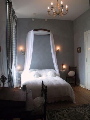 Bed & Breakfast Logis De Guitres - Chambres D'hotes
