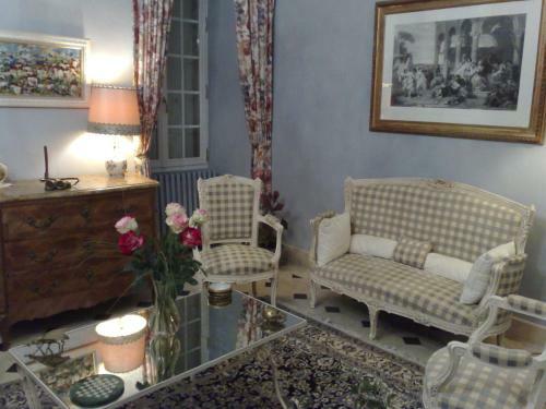 Bed & Breakfast Logis De Guitres - Chambres D'hotes