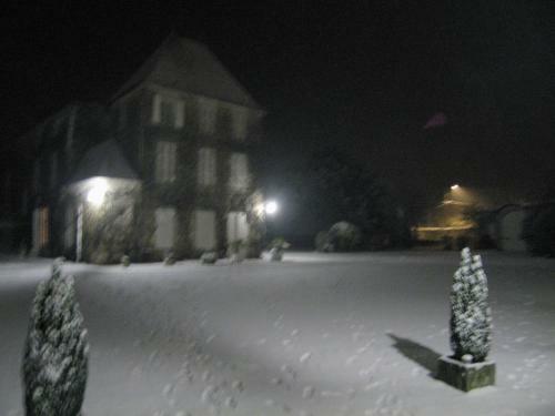 Bed & Breakfast Logis De Guitres - Chambres D'hotes