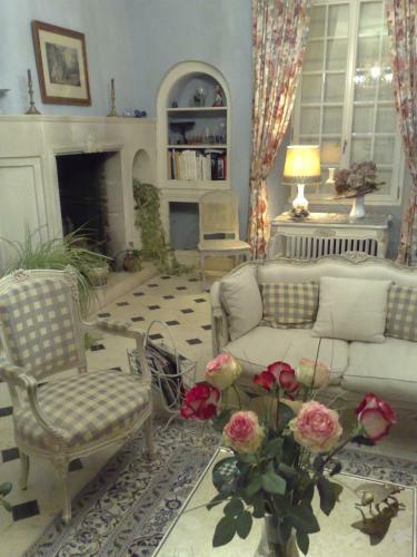 Bed & Breakfast Logis De Guitres - Chambres D'hotes
