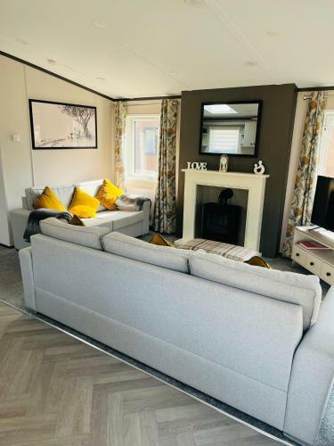 Brackencroft Lodge With Hot Tub