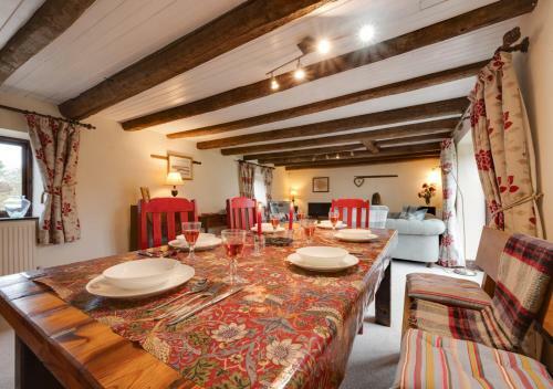 Bunker Hill Barn