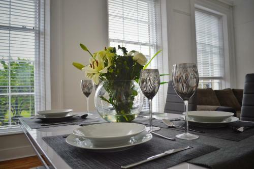 Apartment 4 Hamilton Square
