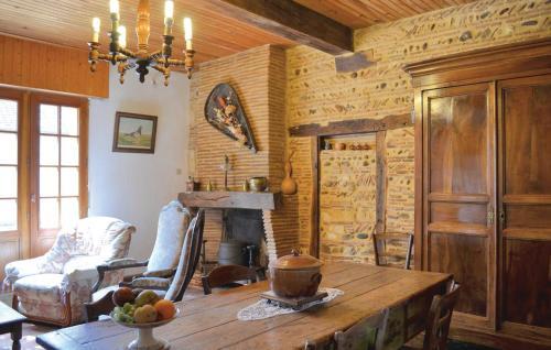 Holiday Home Le Bourg H-680