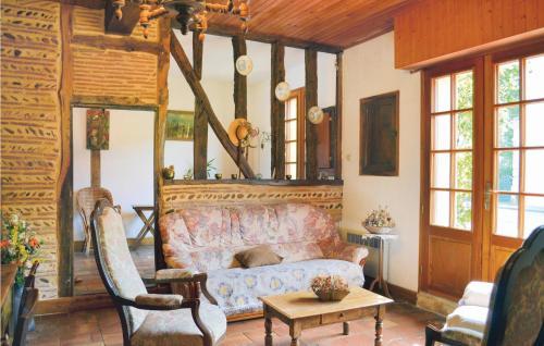 Holiday Home Le Bourg H-680