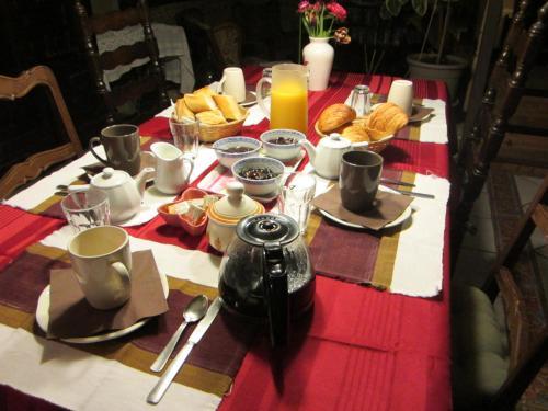 Hostal Chambres, Table D'h�tes Et Gites Les Mesanges