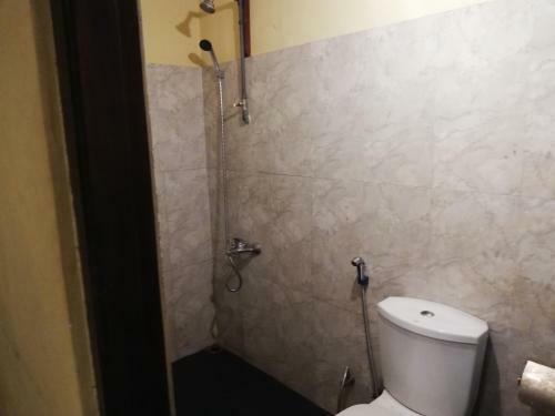 Hotel Leaf Guest House