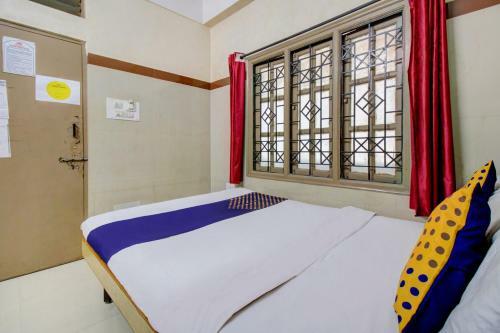 Hotel Spot On 75643 Golden Guest House