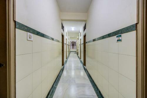 Hotel Spot On 75643 Golden Guest House