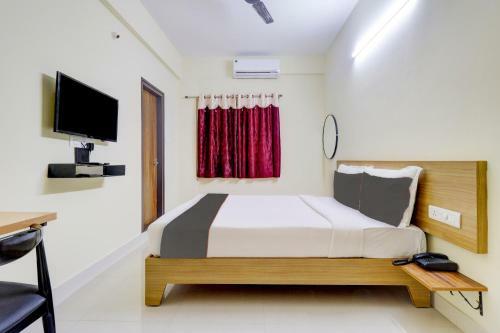 Collection O 83969 Hotel Golden Grand Inn