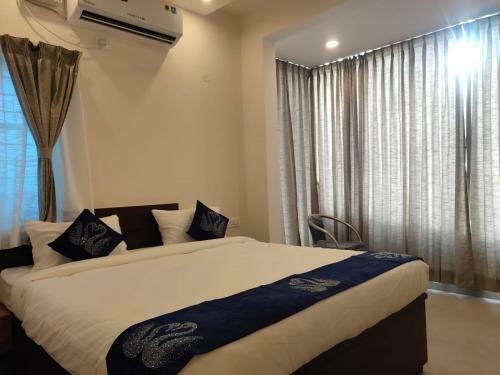 Hotel Amulya Fine Dine Residency