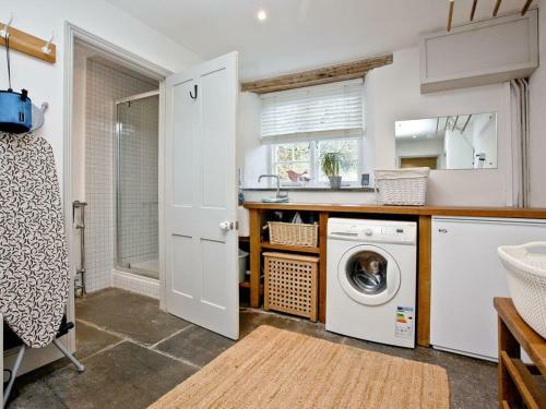 Lower Margate Bodmin